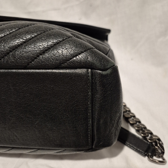 Yves Saint Laurent Black College Chevron Shoulder Bag - Picture 9 of 11